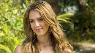 image de la news Jessica Alba produit une comédie inspirée de Twitter