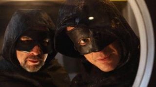 image de la news Ça va mal pour le super-héros de "The Cape"...