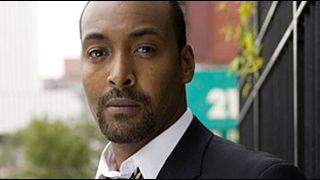 image de la news Hallelujah ! Jesse L. Martin chante pour Marc Cherry