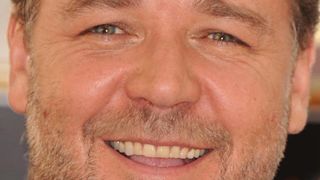 image de la news Russell Crowe adapterait James Ellroy