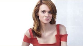 image de la news Hilarie Burton fait sa Kardashian pour "Castle"