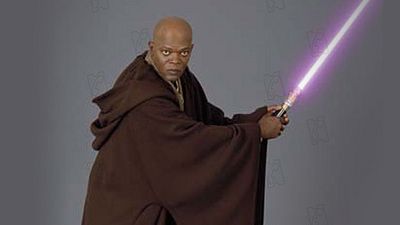 image de la news "Star Wars" : le rappeur Tupac aurait pu jouer Mace Windu à la place de Samuel L. Jackson...