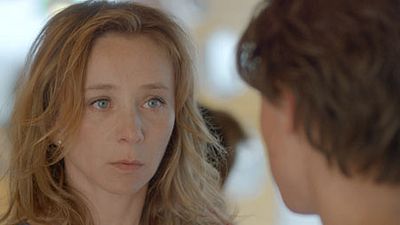 image de la news Bande-annonce Au plus près du soleil : Sylvie Testud en veut à la mère biologique de son fils adoptif