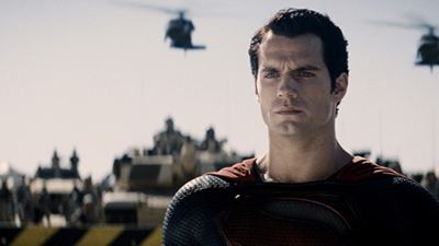 Batman V Superman sera dans la veine de Man of Steel selon Henry Cavill