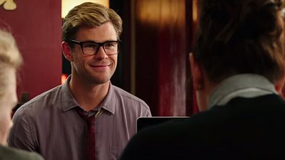 image de la news SOS Fantômes : Chris Hemsworth s'impose dans la nouvelle bande-annonce