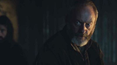 image de la news Game of Thrones : Ser Davos prend les armes dans l'extrait de la saison 6