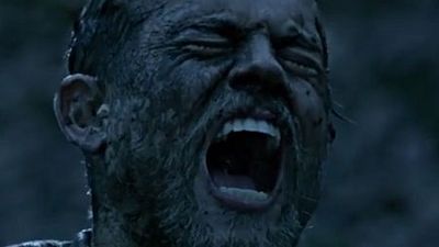 image de la news Comic Con 2016 : une bande-annonce punk pour le King Arthur de Guy Ritchie