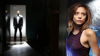 image de la news Si vous avez aimé Inception et Sense8, vous aimerez Falling Water (ou pas)