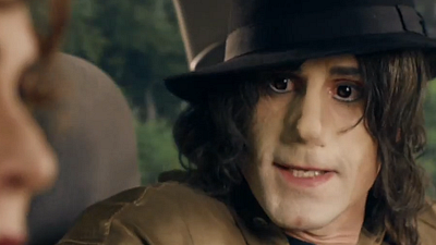 image de la news Joseph Fiennes en Michael Jackson : la famille du chanteur s'indigne