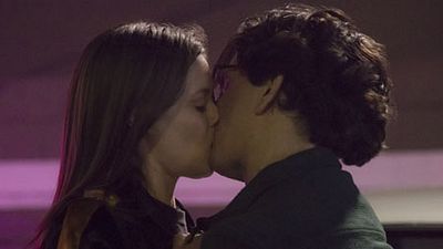 image de la news Bande-annonce Love : Mickey et Gus s’aiment et se déchirent dans la saison 2