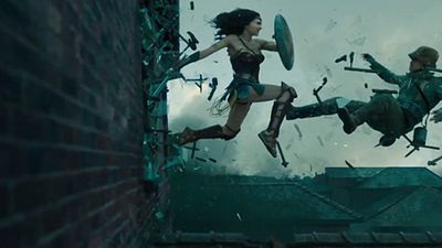 image de la news Wonder Woman part en guerre dans la bande-annonce finale électrisante