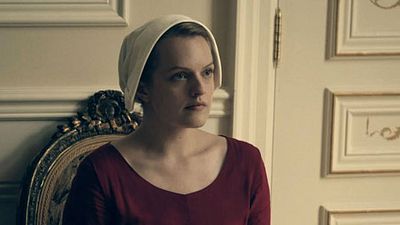 image de la news Elisabeth Moss : de Mad Men à The Handmaid's Tale, retour sur le parcours d'une actrice engagée