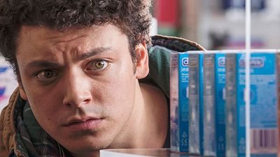 image de la news Première expérience hollywoodienne pour Kev Adams : il va tourner avec Mila Kunis !