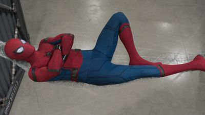 image de la news Un cheval, des pandas... : Spider-Man s'affiche pour la sortie chinoise d'Homecoming