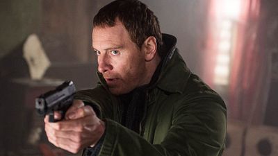 image de la news 4 vidéos du Bonhomme de neige : Michael Fassbender à la poursuite d'un tueur en série