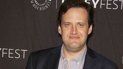 image de la news Arrow : accusé de harcèlement sexuel, le producteur Andrew Kreisberg viré par Warner