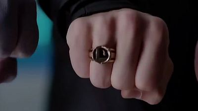 image de la news Supergirl réunit la Légion des Super-Héros dans le teaser du midseason premiere