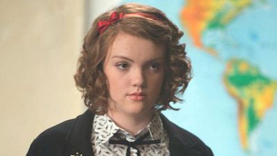 image de la news Netflix : Barb de Stranger Things dans une adaptation de Cyrano de Bergerac
