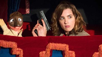 image de la news 4 teasers pour En liberté !, une comédie déjantée avec Pio Marmai et Adèle Haenel