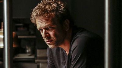 image de la news Infidèle - Jonathan Zaccaï : "On s'est tout de suite mis à poil au sens propre comme au figuré avec Claire Keim"