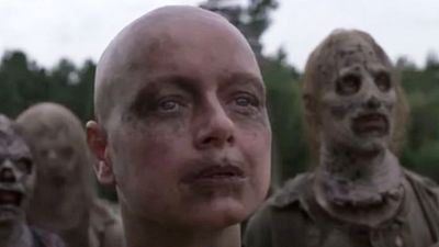 image de la news The Walking Dead saison 9 : Alpha pose un ultimatum à Daryl dans un extrait de l’épisode 11