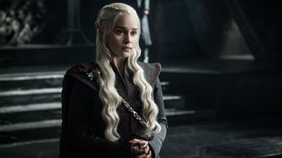 Nudité dans Game Of Thrones : après les révélations d’Emilia Clarke, la Grande-Bretagne réagit