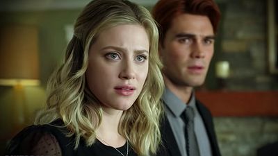 image de la news Riverdale saison 4 : Archie, Betty, et Veronica envoyés en prison dans le teaser de l'épisode 15 [SPOILERS]