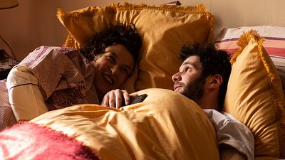 image de la news Si tu vois ma mère sur Arte : que vaut la comédie décalée avec Noémie Lvovsky et Félix Moati ?