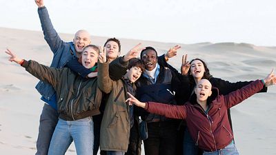 image de la news Les Bracelets Rouges : le happy end, les autres fins envisagées... on débriefe le final de la saison 3 avec le showrunner