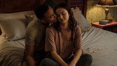 image de la news Mensonges et trahisons sur Netflix : c’est quoi ce thriller avec Camila Mendes de Riverdale ?