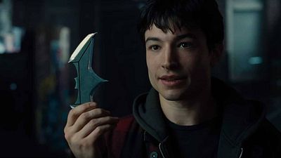 image de la news The Flash : le manoir de Bruce Wayne aperçu sur les photos de tournage