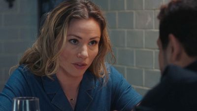 image de la news Demain nous appartient : Anna (Maud Baecker) et Karim (Samy Gharbi) sur le départ ?