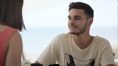 image de la news Demain nous appartient : qui est Adher, la star de TikTok qui incarne Nathan le pickpocket ?