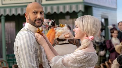 image de la news Schmigadoon! sur Apple TV+ : "Cette série est une lettre d’amour aux comédies musicales de mon enfance" 