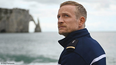 image de la news Bande-annonce Albatros : Jérémie Rénier en gendarme tourmenté dans le nouveau Xavier Beauvois