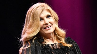 image de la news CANNESERIES 2021 - Connie Britton : "C’est cool de jouer les mamans"