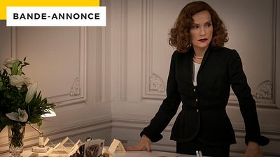 image de la news Une star d’Emily in Paris face à une Isabelle Huppert en irrésistible méchante dans la bande-annonce d’Une robe pour Mrs Harris