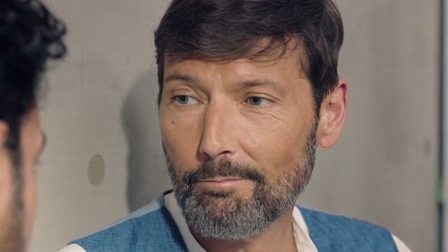image de la news Plus belle la vie : pourquoi Thomas fait promettre à Gabriel de ne pas le demander en mariage ? Laurent Kérusoré explique