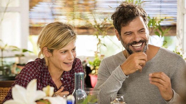 image de la news "Avant qu'on ne fasse Papy et Mamie" : Laurent Lafitte et Marina Foïs ont des idées pour un Papa ou Maman 3 (EXCLU)