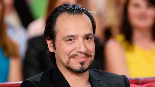image de la news Il y a plus de 10 ans ans, en écrivant cette réplique de Kaamelott, Alexandre Astier ne s’est pas rendu compte qu’il l’avait empruntée à une légende du cinéma français