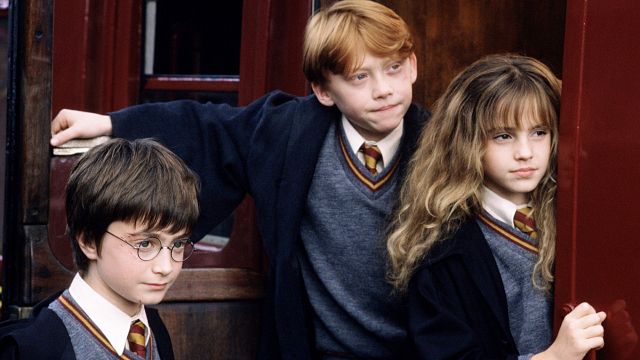 image de la news Hugh Laurie, Keira Knightley… les plus grandes stars britanniques sont au casting de cette adaptation de Harry Potter qui n’est pas la série en cours de tournage !