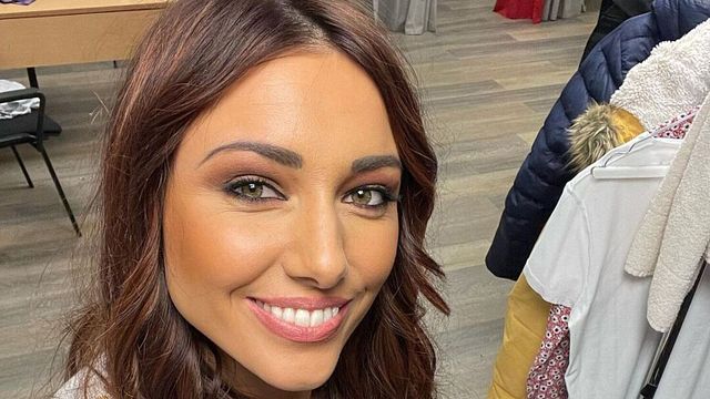 image de la news Delphine Wespiser quitte TPMP : on connaît déjà son remplaçant !