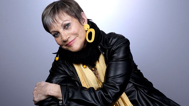 image de la news Isabelle Morini-Bosc va-t-elle quitter Touche pas à mon poste ? Elle répond aux rumeurs
