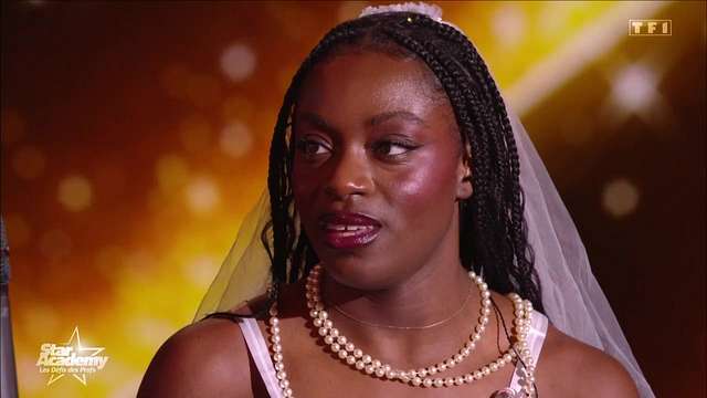 image de la news Star Academy : pas vu à la télé, Sarah a dû faire face à un imprévu samedi soir sur le prime !