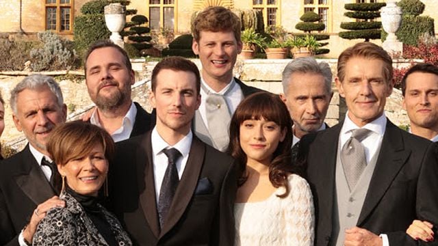 image de la news Si vous aimez Cocorico et Qu'est-ce qu'on a fait au bon Dieu ? Voici la première image de la comédie Maudits Français avec Lambert Wilson et Thierry Lhermitte !
