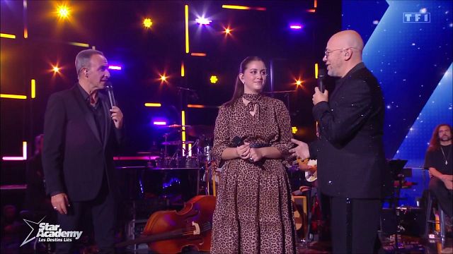 image de la news Nikos Aliagas (Star Academy) commet une bourde face à Pascal Obispo