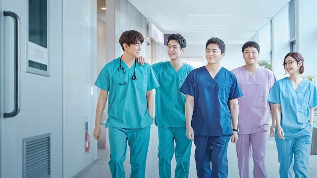 image de la news Ce soir sur Netflix : 5 médecins, 20 ans d’amitié et une série coréenne qui fait autant rire que pleurer