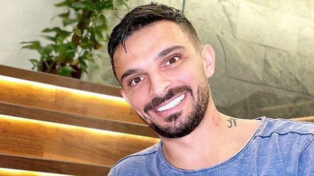 image de la news Julien Tanti fait une grande annonce à ses fans : "le roi des problèmes is back"