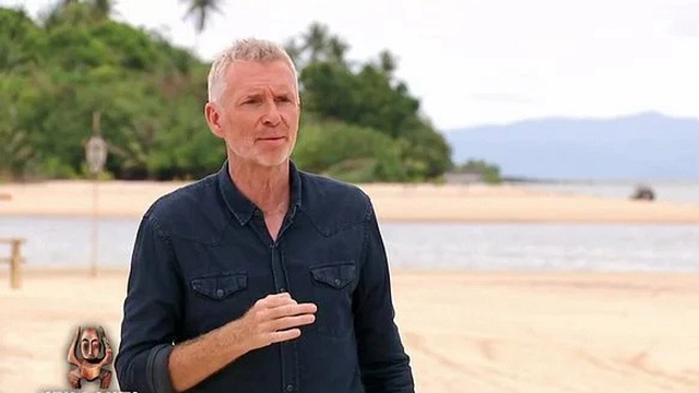 image de la news Koh-Lanta en deuil : "Il avait 48 ans", Denis Brogniart réagit à la disparition d'un ancien candidat de la saison 1