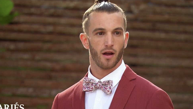 image de la news "Mise à jour", Emanuel de Mariés au premier regard a-t-il rasé ses cheveux ? Il répond